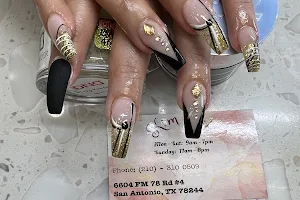 Eva Nails image