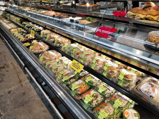 Supermarket «Manhattan Avenue Food Bazaar Supermarket», reviews and photos, 21 Manhattan Ave, Brooklyn, NY 11206, USA