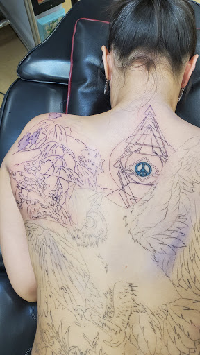 Body Piercing Shop «House Of Ink Tattoos», reviews and photos, 1000 N Rand Rd, Wauconda, IL 60084, USA