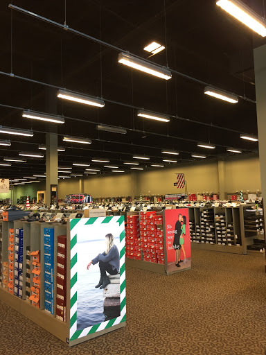 Shoe Store «DSW Designer Shoe Warehouse», reviews and photos, 6644 Loisdale Rd, Springfield, VA 22150, USA