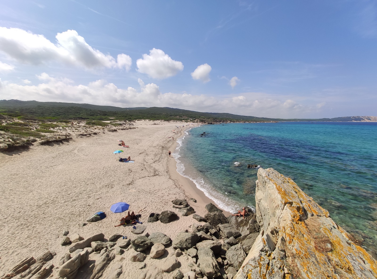 Foto von Spiaggia Rena Di Matteu mit beiger sand Oberfläche