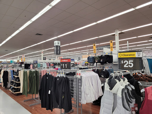 Department Store «Walmart Supercenter», reviews and photos, 9151 Quarry Bend Dr, Sandy, UT 84094, USA