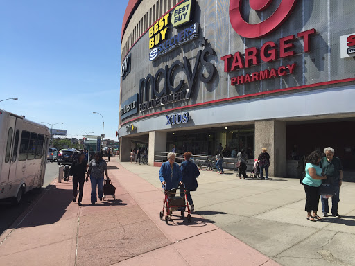 Shopping Mall «Queens Place», reviews and photos, 8801 Queens Blvd, Queens, NY 11373, USA