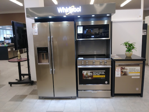 Appliance Store «Famous Tate Appliance & Bedding Centers», reviews and photos, 1015 E Brandon Blvd, Brandon, FL 33511, USA