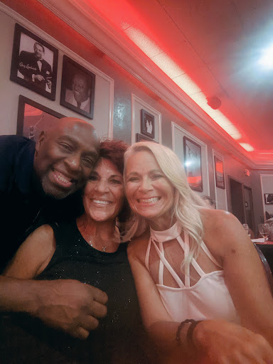 Live Music Venue «Cape Cabaret», reviews and photos, 4725 Vincennes Blvd, Cape Coral, FL 33904, USA