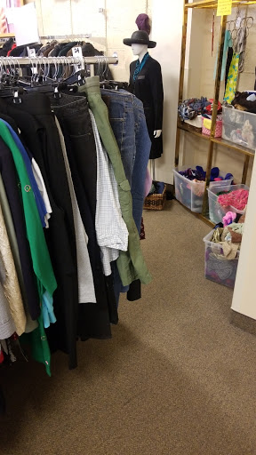 Thrift Store «ditto Upscale Resale of NJ», reviews and photos, 965 Belmont Ave, North Haledon, NJ 07508, USA