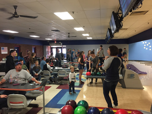 Bowling Alley «Parkside Lanes», reviews and photos, 34W185 Montgomery Rd, Aurora, IL 60504, USA