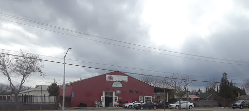 Animal Feed Store «Old Mcgowans Feed», reviews and photos, 398 W Lathrop Rd, Manteca, CA 95336, USA