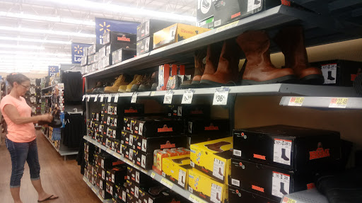 Department Store «Walmart Supercenter», reviews and photos, 1699 N Woodland Blvd, DeLand, FL 32720, USA