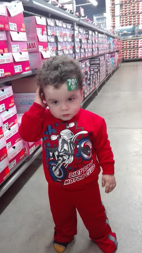 Shoe Store «SKECHERS Factory Outlet», reviews and photos, 350 N Dysart Rd, Goodyear, AZ 85338, USA