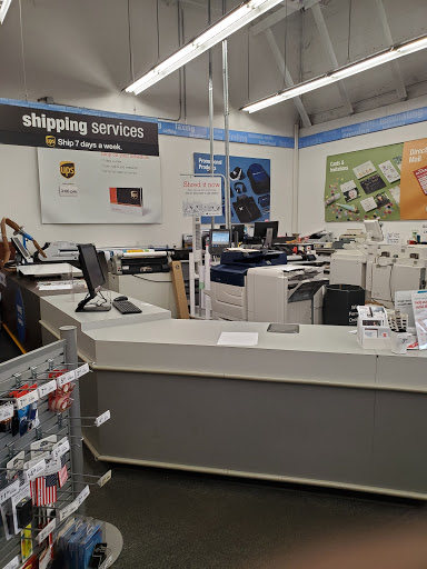 Office Supply Store «Staples», reviews and photos, 84 Southgate Square, Colonial Heights, VA 23834, USA