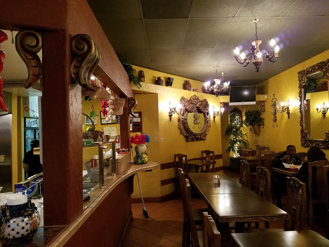 Favelas Mexican Grill