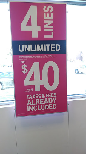 Cell Phone Store «T-Mobile», reviews and photos, 521 Belmont St, Brockton, MA 02301, USA