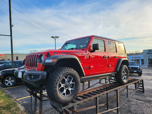 Auto Repair Shop «Dave Sinclair Chrysler Dodge Jeep Ram», reviews and photos, 2326 W Osage St, Pacific, MO 63069, USA