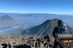 Volcán Atitlán image