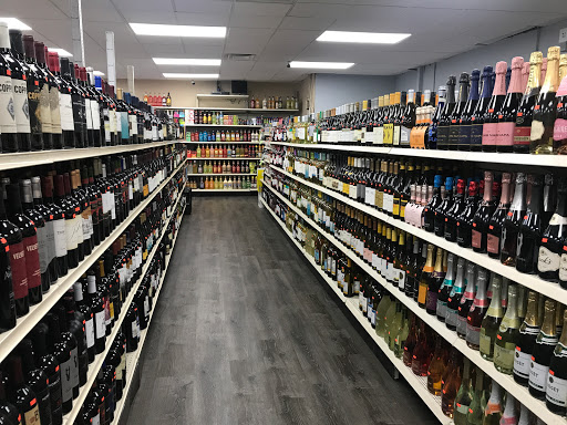 Liquor Store «Sunset Point Liquors», reviews and photos, 2516 Sunset Point Rd, Clearwater, FL 33765, USA