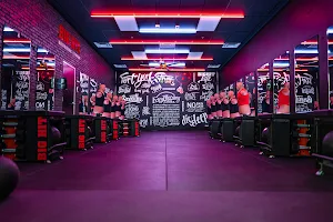 Big Hit Kickboxing Studios image