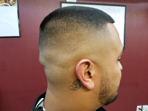 Barber Shop «Straight Blades Barbershop», reviews and photos, 2121 Pleasanton Rd, San Antonio, TX 78221, USA