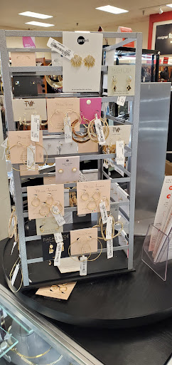 Dollar Store «Dollar Tree», reviews and photos, 1631 Gallatin Pike N, Madison, TN 37115, USA