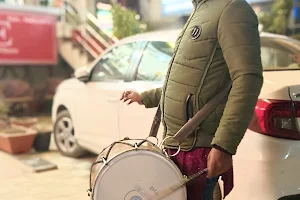 Dehradun panjabi dhol players image