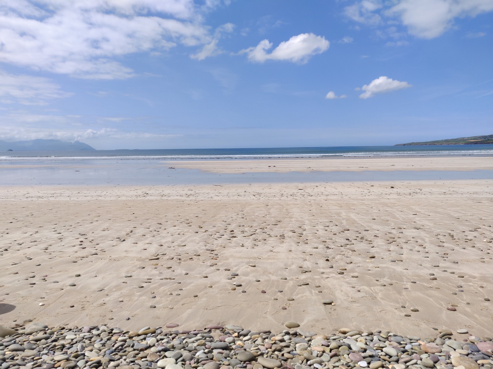 Ballyheigue Beach'in fotoğrafı - rahatlamayı sevenler arasında popüler bir yer