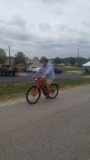 Bicycle Store «Madison & Davis Bicycle Shop», reviews and photos, 912 S 8th St, Quincy, IL 62301, USA