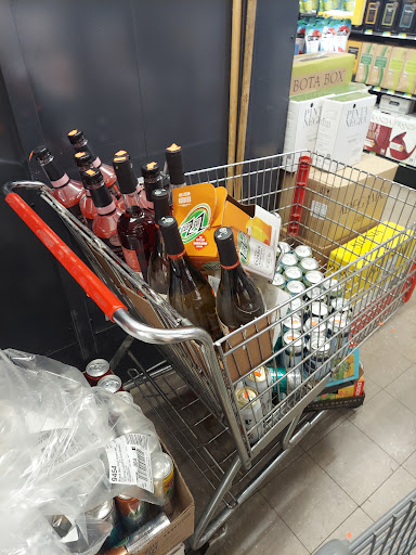 Grocery Store «Sentyrz Liquor & Supermarket», reviews and photos, 1612 NE 2nd St, Minneapolis, MN 55413, USA