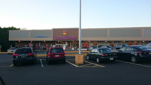 Grocery Store «Stop & Shop», reviews and photos, 407 Valley St, South Orange, NJ 07079, USA