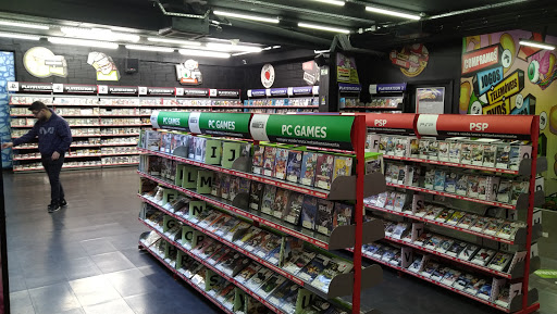 Video game stores Lisbon