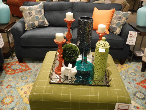 Furniture Store «La-Z-Boy Furniture Galleries», reviews and photos, 7070 SW Nyberg St, Tualatin, OR 97062, USA