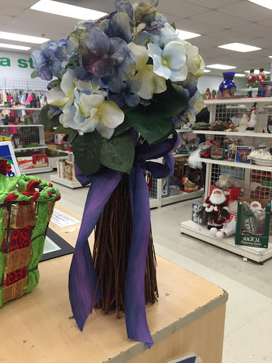 Thrift Store «Goodwill Store & Donation Center», reviews and photos, 45 Marchwood Rd, Exton, PA 19341, USA