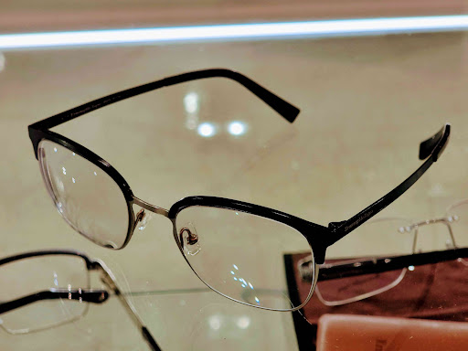 Optician «Franklin Optical», reviews and photos, 4711 Airline Dr, Houston, TX 77022, USA