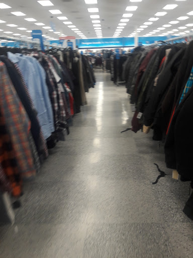 Clothing Store «Ross Dress for Less», reviews and photos, 10700 MacArthur Blvd, Oakland, CA 94605, USA