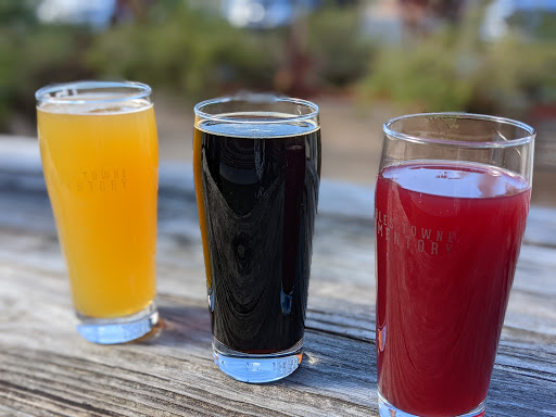 Liquor Store «Owens Liquors», reviews and photos, 13707 Ocean Hwy, Pawleys Island, SC 29585, USA