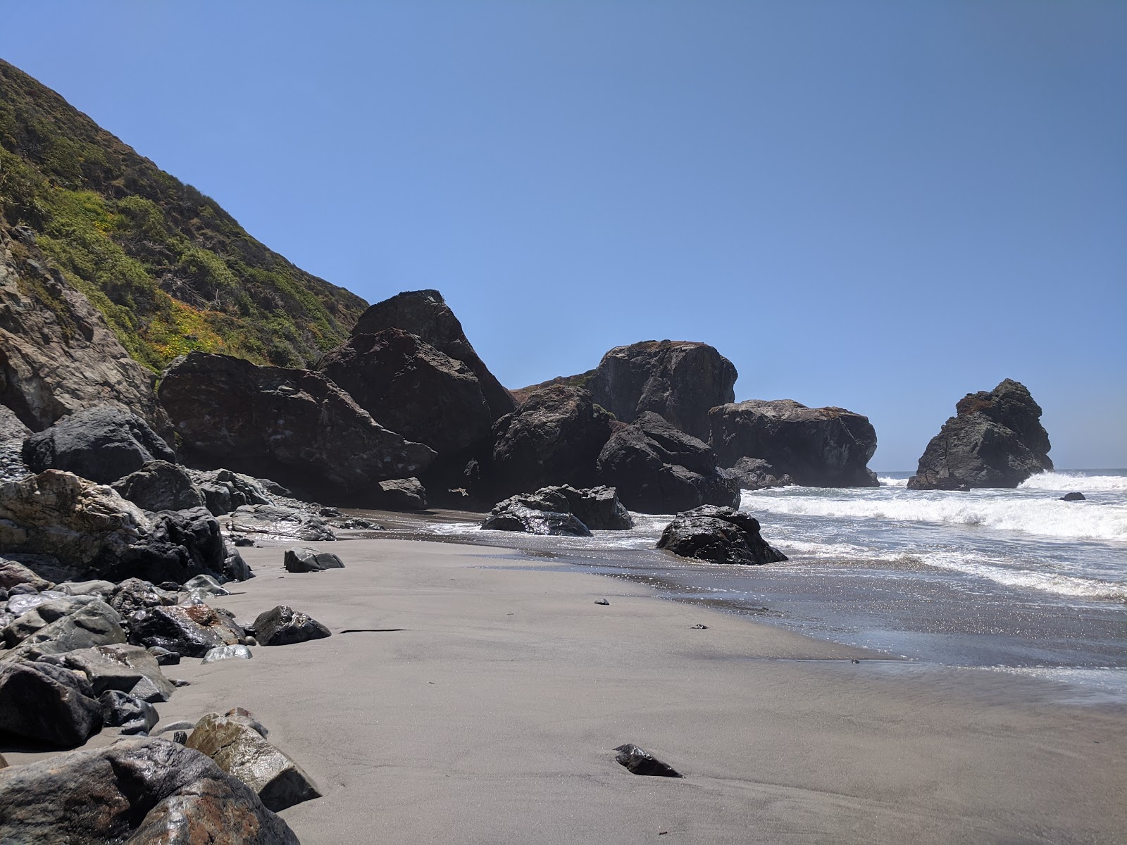Red Rock Beach photo #9