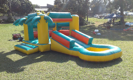 MUNCHKINS PARTIES & JUMPING CASTLE