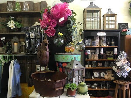 Florist «Sharp Floral & Gifts», reviews and photos, 584 Broadway Ave, New Johnsonville, TN 37134, USA