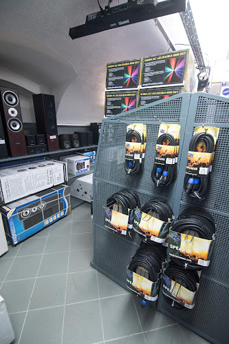 MK Audio & Light Hang-, és fénytechnikai szaküzlet - Elektronikai szaküzlet