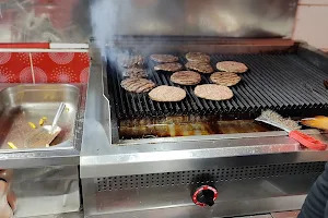 Best Burger Hamburger Ve Atıştırmalıkta Farklı Lezzet image