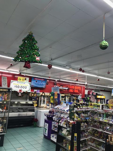 Gas Station «Quick Pump Shop», reviews and photos, 411 Dover Rd, Clarksville, TN 37042, USA