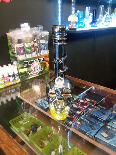 Variety Store «The Vape Shop», reviews and photos, 1170 Oslo Rd #2, Vero Beach, FL 32962, USA
