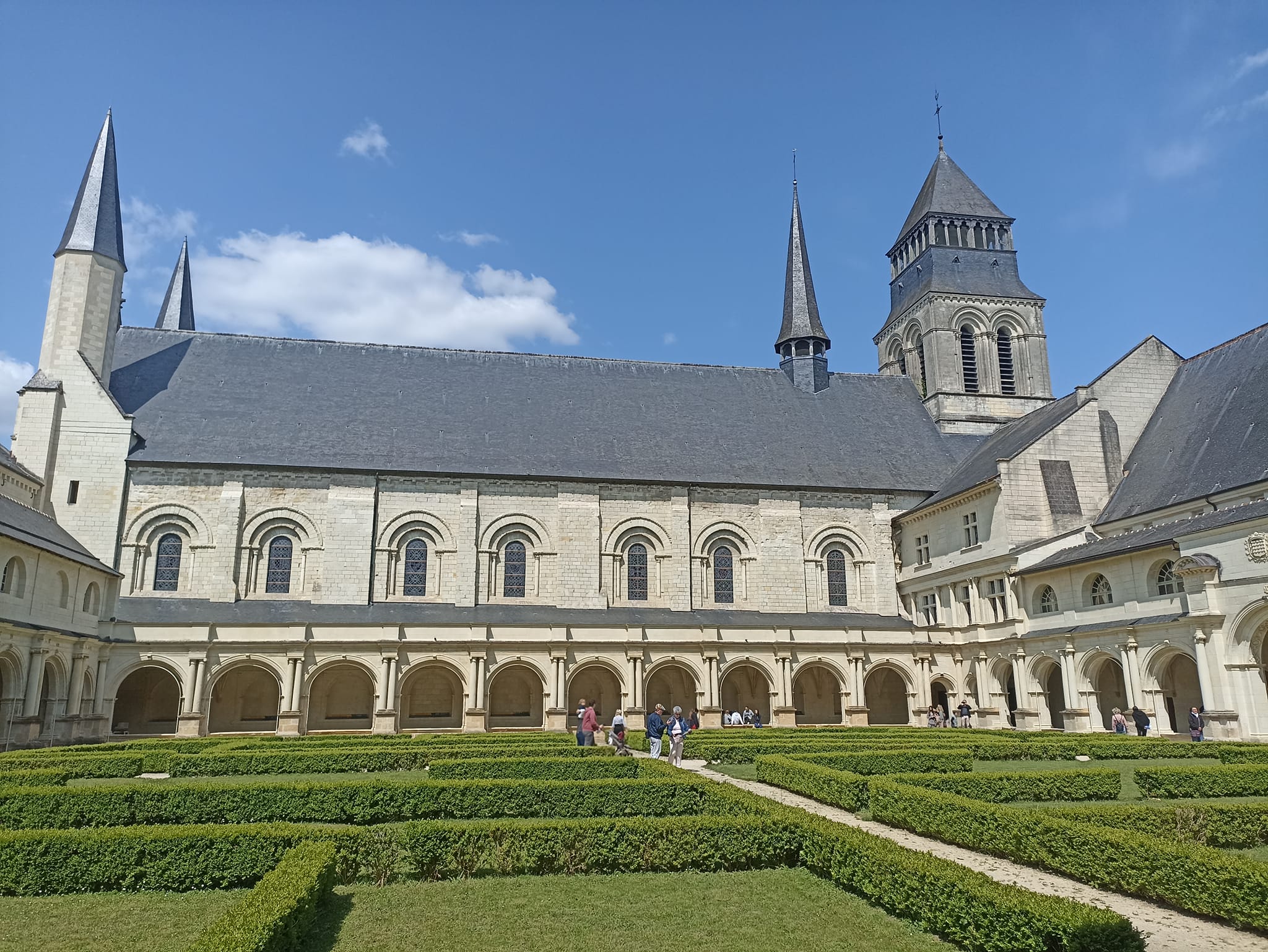 Photo n° 2 de l'avis de Clifford.a fait le 25/05/2023 à 15:15