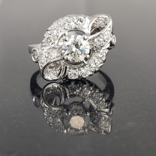 Jewelry Store «Georgetown Jewelers Inc», reviews and photos, 351 Georgetown Square, Wood Dale, IL 60191, USA