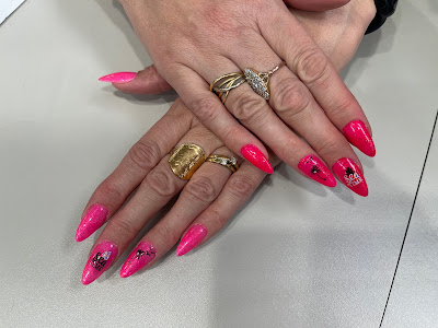 Barbie Nails à La Tour-du-Crieu