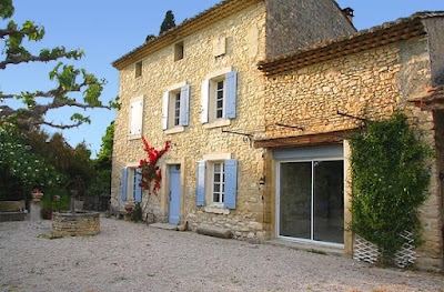 la haie aux oiseaux à Pernes-les-Fontaines