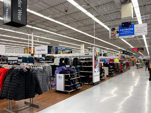 Discount Store «Walmart», reviews and photos, 900 Boston Post Rd, Guilford, CT 06437, USA