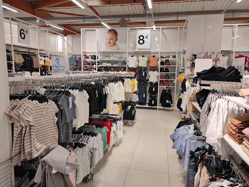 Magasin de vêtements Magasin Kiabi ALES Alès