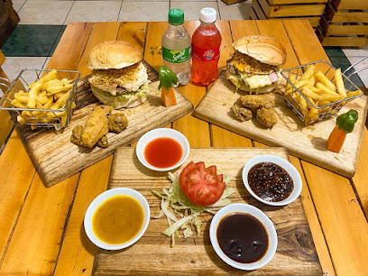 EL VAGON fast food - Av. jaime roldos aguiler N115 y, República Dominicana, Quito 170302, Ecuador