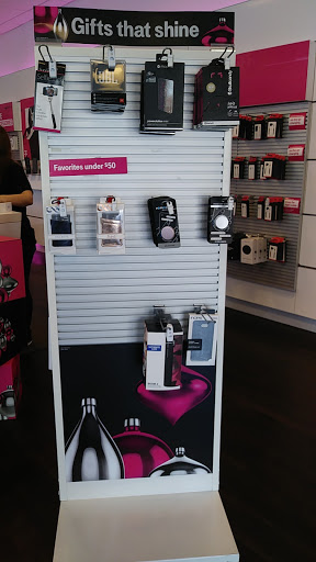 Cell Phone Store «T-Mobile», reviews and photos, 521 Belmont St, Brockton, MA 02301, USA