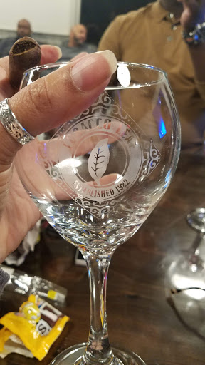 Tobacco Shop «Tobacco Leaf», reviews and photos, 7351 Assateague Dr, Jessup, MD 20794, USA